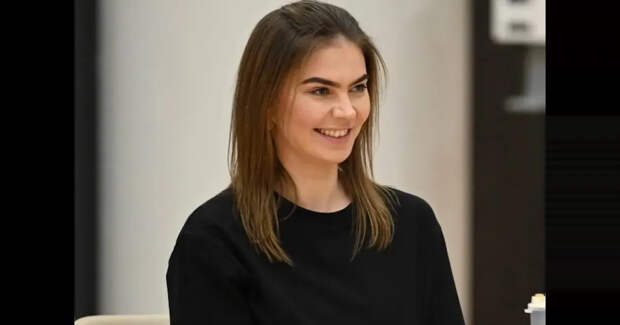 Алина Кабаева посетила тренировки гимнасток в Сочи