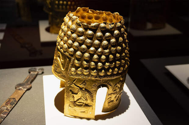 Украденный из музея легендарный шлем Коцофенешти возрастом 2500 лет нашли