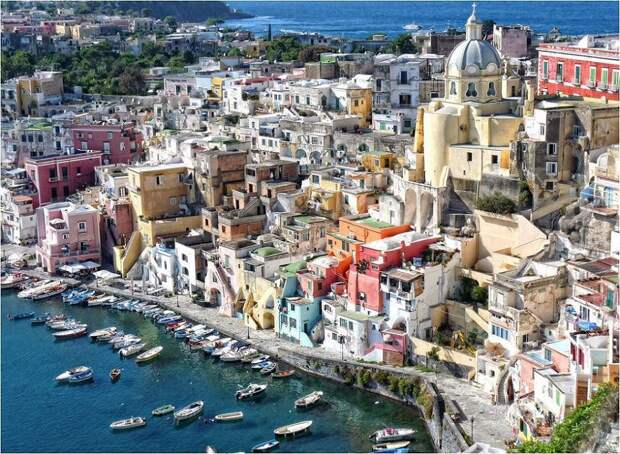 5. Italy : The small island of Procida.