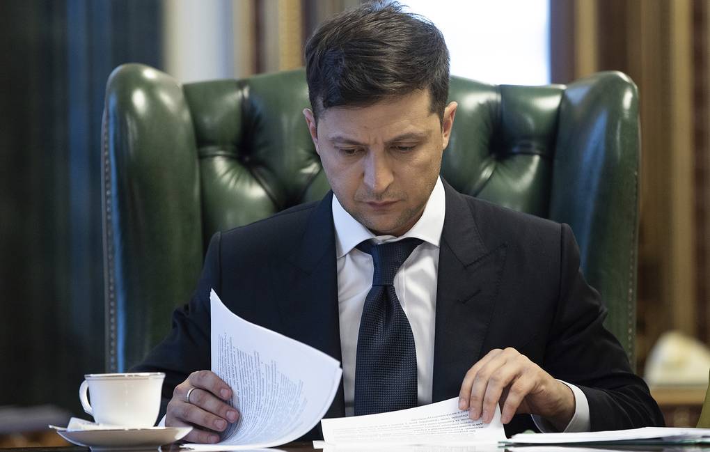 Президент Украины Владимир Зеленский  Ukrainian Presidential Press Office via AP