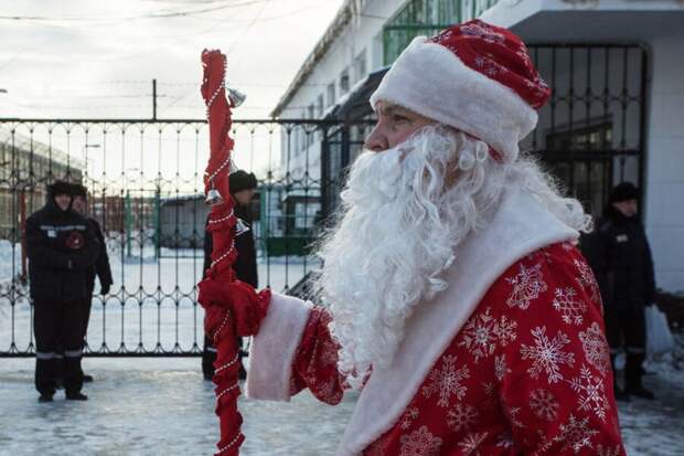 Как отмечают Новый год в тюрьме? «Популярнее всего — водка, виски, коньяк»