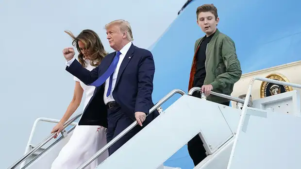 «Акула» и обвинители Клинтона: кто будет защищать Трампа на суде по делу об импичменте