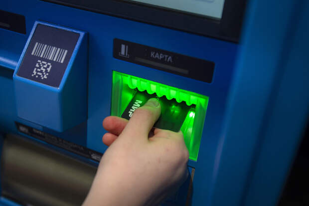 Москвич оказался должен триллион рублей из-за сбоя в работе банка