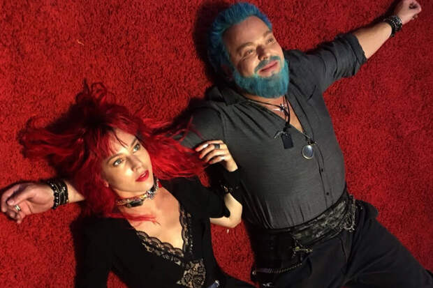 Наталья Подольская показала архивное фото с Пресняковым с синей бородой