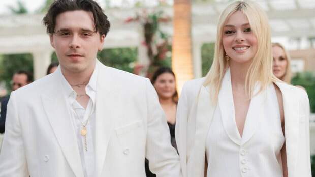 Бруклин Бекхэм и Никола Пельтц планируют усыновить ребенка