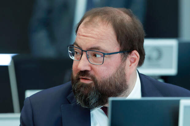 В РФ планируется обеспечить доступ связи LTE во всех малых населенных пунктах