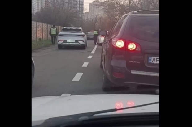 Депутат Хлань: сотрудники ТЦК перекрыли трассу Одесса-Киев и проверяют авто