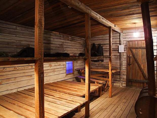 Реконструкция живого барака ГУЛАГа. Фото: wikipedia.org Реконструкция живого барака ГУЛАГа. Фото: wikipedia.org