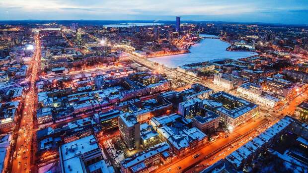 В Екатеринбурге начнут круглосуточный ремонт моста из-за пробки 