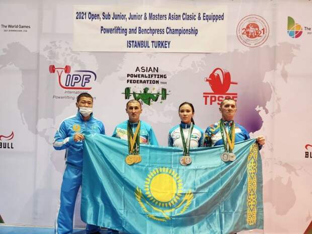 С медалями вернулись спортсмены ЗКО с чемпионата Азии по пауэрлифтингу