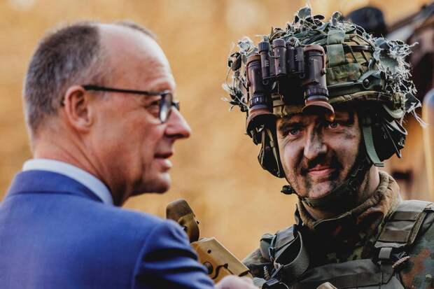 Захарова: Германия забыла уроки истории, если хочет создать сильнейшую армию Европы