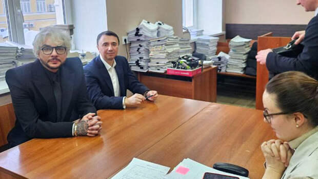 Рассмотрение иска к Киркорову о взыскании задолженности было отложено