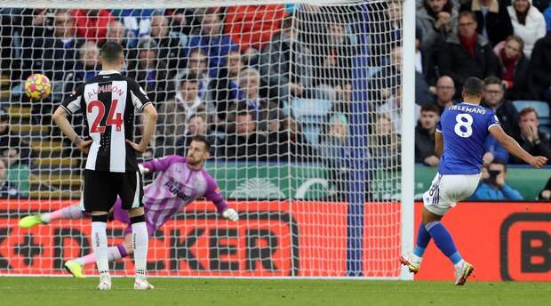 «Лестер» уверенно победил «Ньюкасл» и поднялся на 8-е место в АПЛ