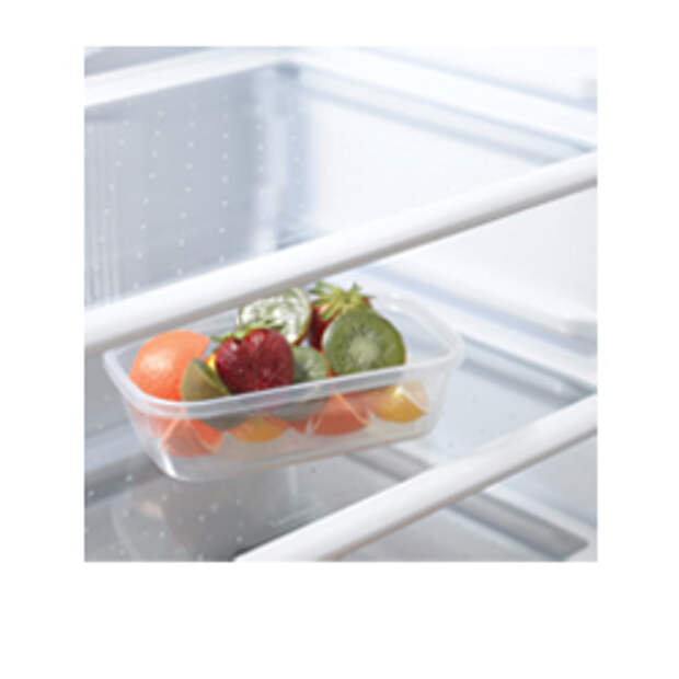 в холодильнике прозрачные полки из закалённого стекла