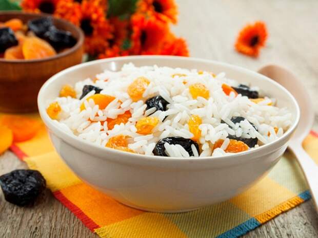 В мультиварке можно приготовить рисовую кутью. / Фото: cookpad.com
