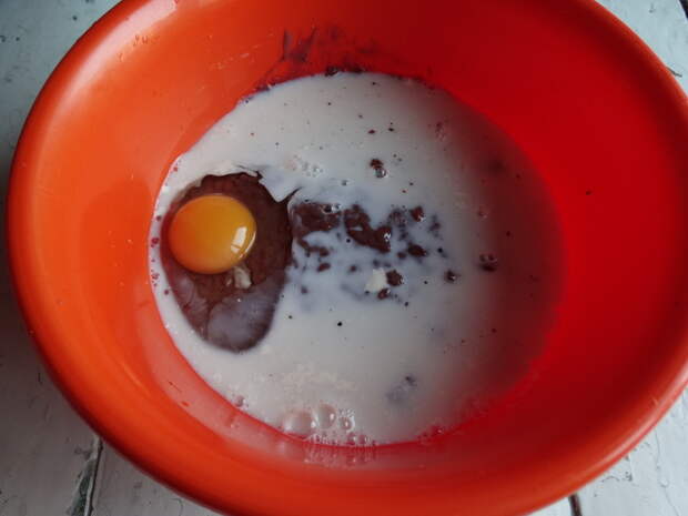 Простая, но очень вкусная и оригинальная закуска из печени и еврейского салата