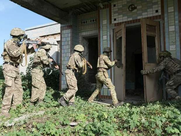 Киев поверил в возможность применения в Крыму карабахского сценария