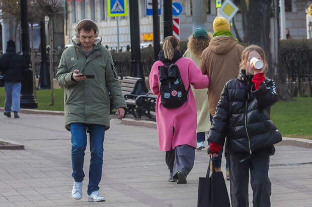 Москвичам назвали время прихода первой весенней грозы