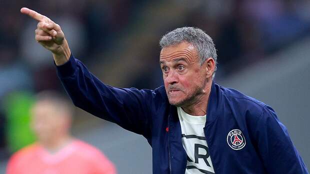 Энрике подколол Компани, встретившись в микст-зоне: «Как тебе смотрелось с трибун? Понравилось?»