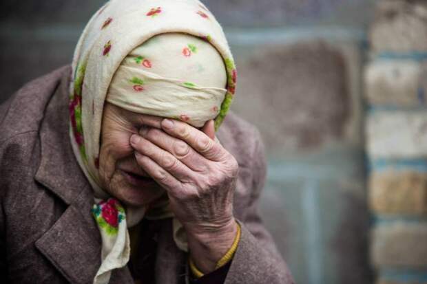Почти треть миллиона украинских переселенцев перестали получать пенсии