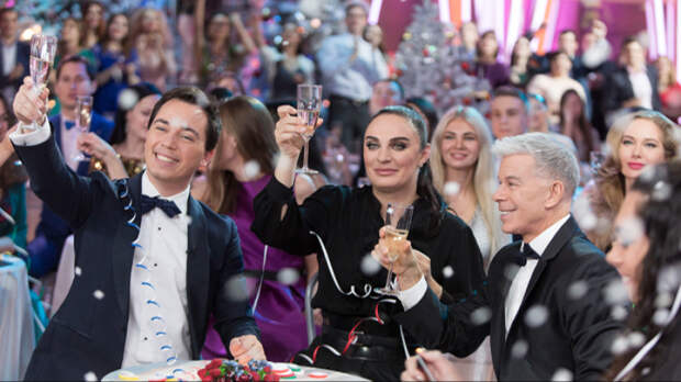 Мерцающий мост между эпохами: удивительная судьба «Голубого огонька»