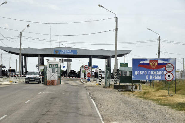 Правительство Севастополя предупреждает об опасности поездок на Украину 