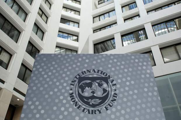 Могут ли МВФ и США заставить Путина выполнять их волю? Нет, не могут