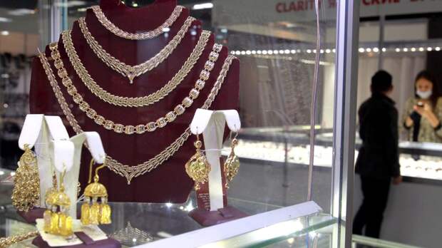 SUNLIGHT: мужчины с именем Александр чаще других покупают ювелирные украшения