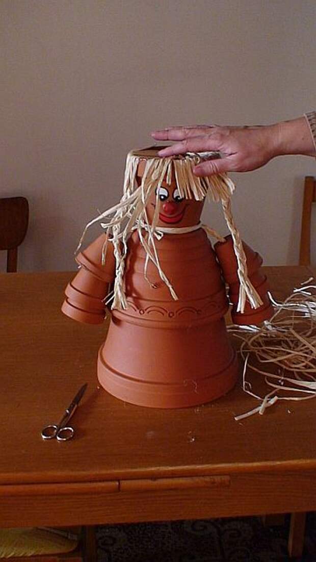 украшение для сада. куклы из цветочных горшков (11) (360x640, 40Kb)