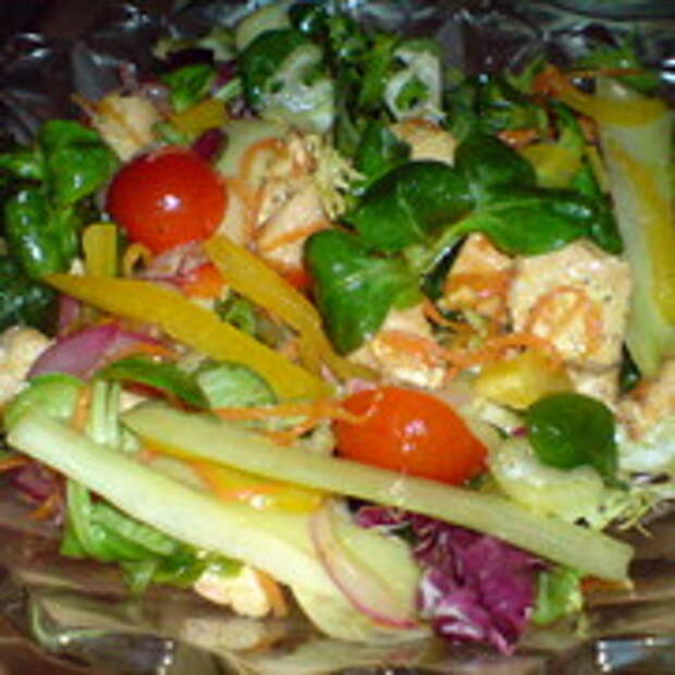 Рыбный салат с овощами