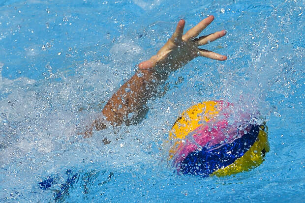 Российские ватерполистки выиграли команду Бразилии и вышли в полуфинал КМ