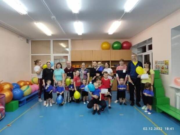 2 декабря в дошкольном учреждении маоу Комсомольская СОШ веселились не только дети, но и взрослые. 05