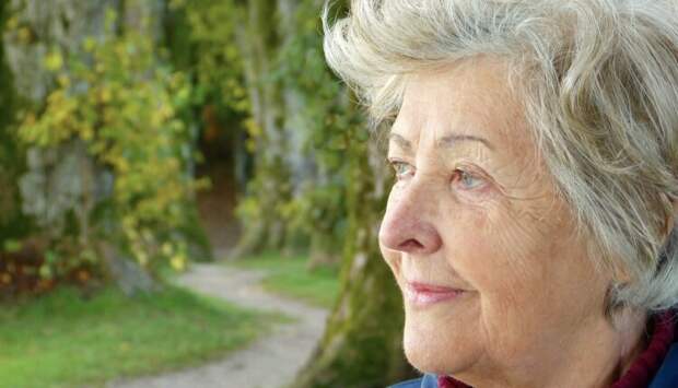 Как пожилым людям укрепить свой организм осенью