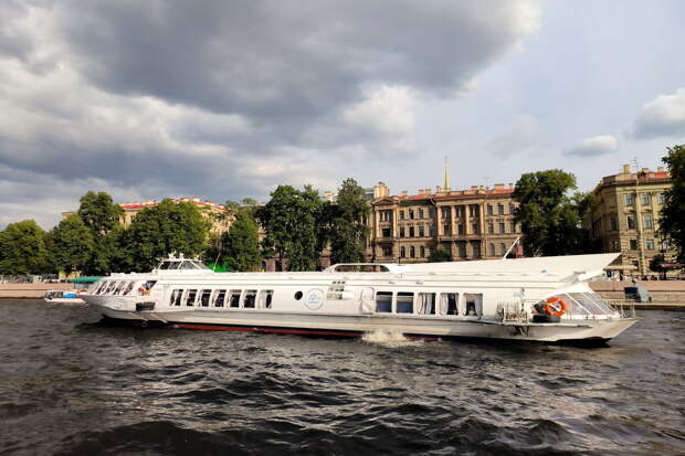 Дата запуска водного такси в Санкт-Петербурге: стало известно, когда заработает водный транспорт в городе