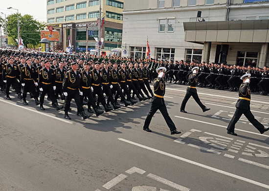 В Калининграде прошел военный парад, посвященный 76-ой годовщине Победы в Великой Отечественной войне