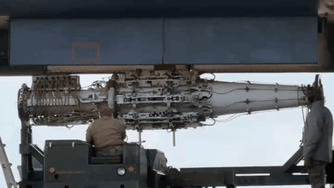 Та самая необычная авиабомба, которую многие идентифицировали как "ядерную боеголовку США". Видео: Alex Parker Returns